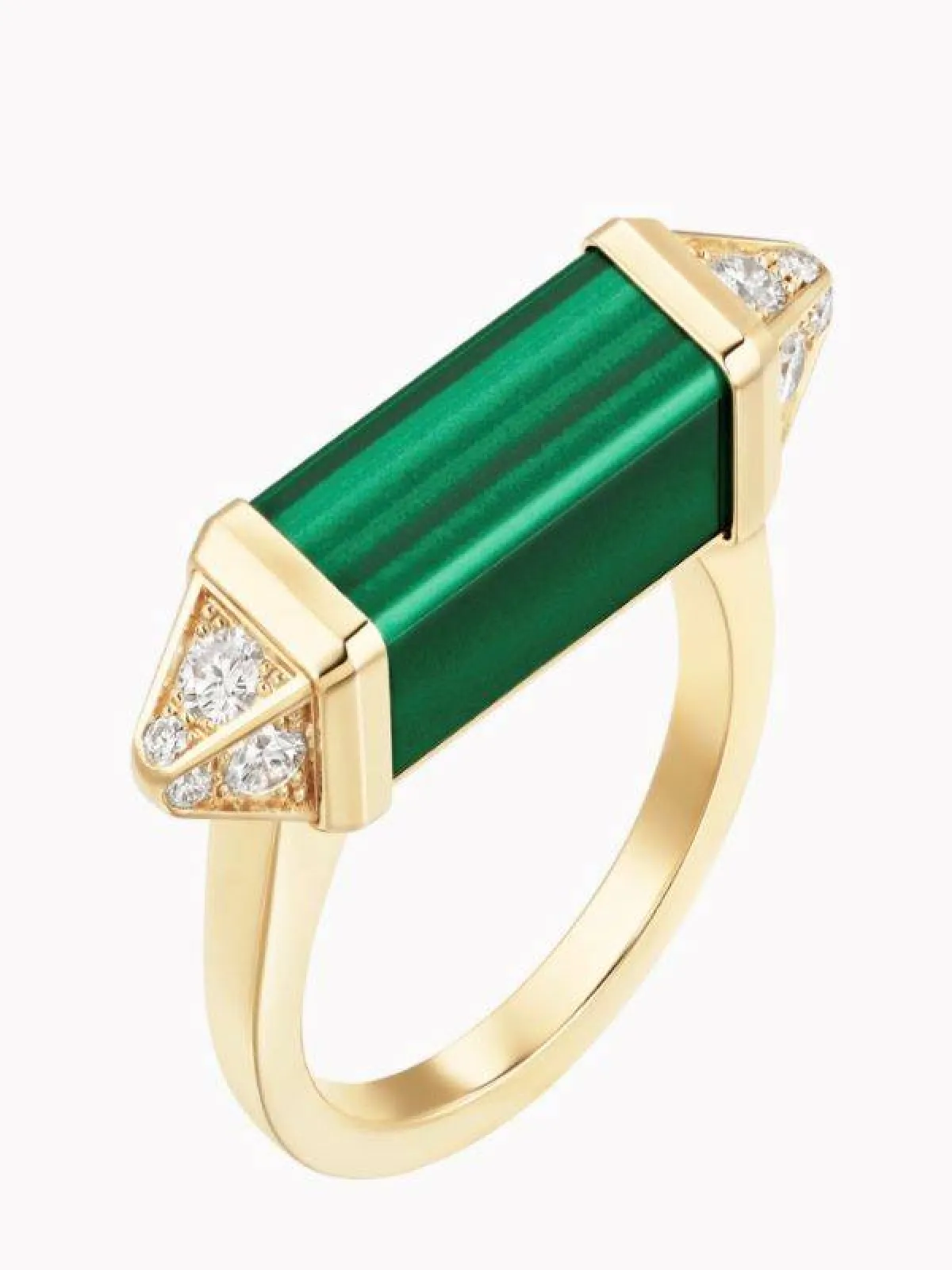 خاتم بتصميم هندسي