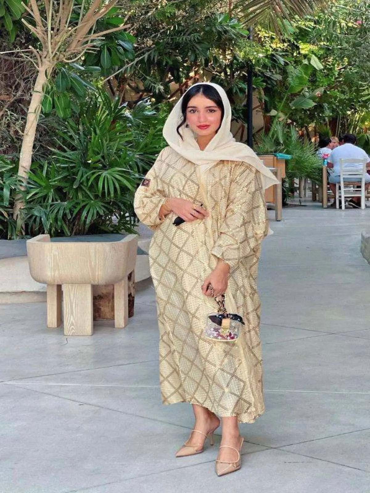 عبايات مخططة