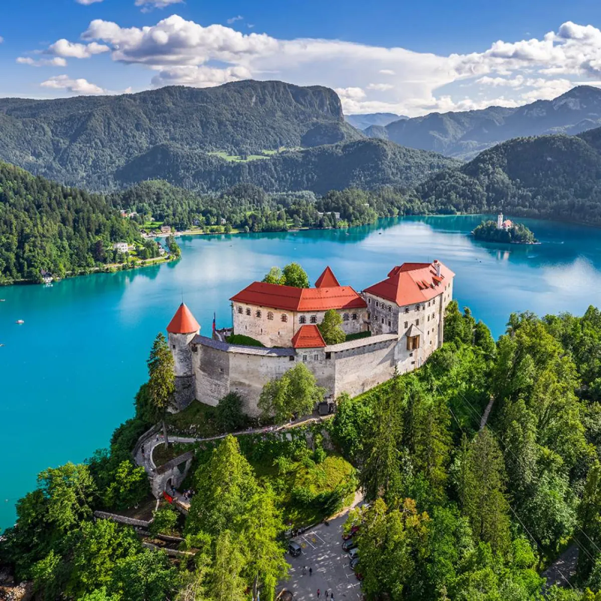 زوروا أجمل المدن الصغيرة عند السياحة في سلوفينيا