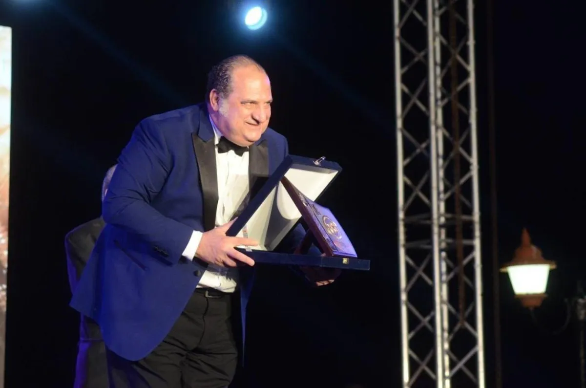 خالد الصاوي من حفل تكريمه بمهرجان الاسكندرية - الصورة من حساب مهرجان الاسكندرية على الفيسبوك