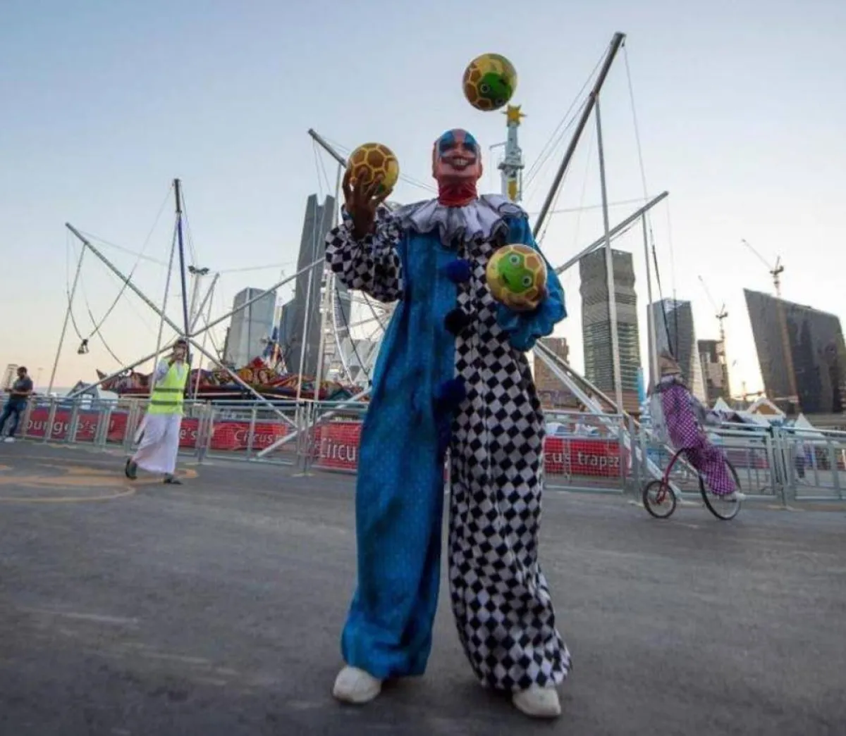 صورة لونتروندر لاند سابقة