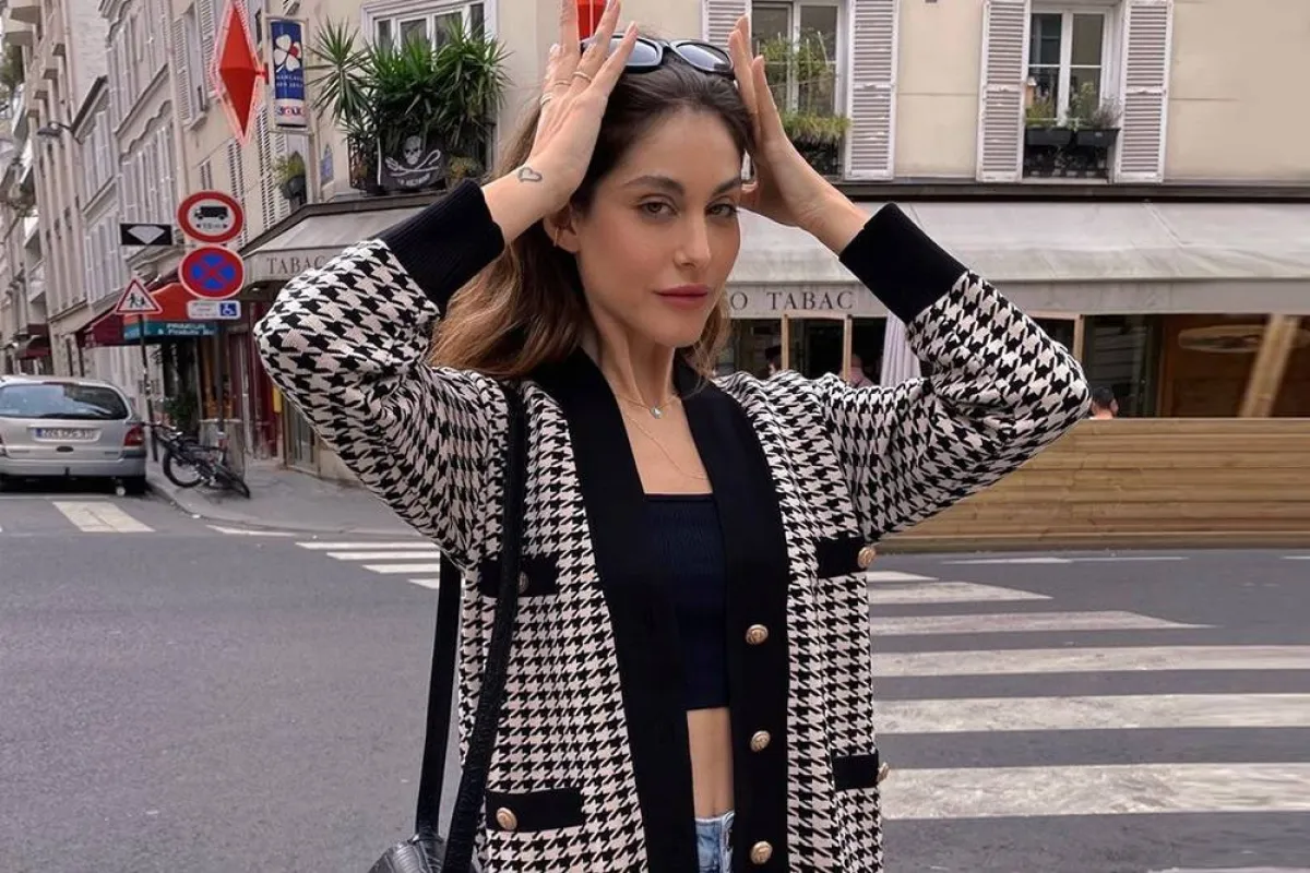 إطلالات نور عريضة في باريس