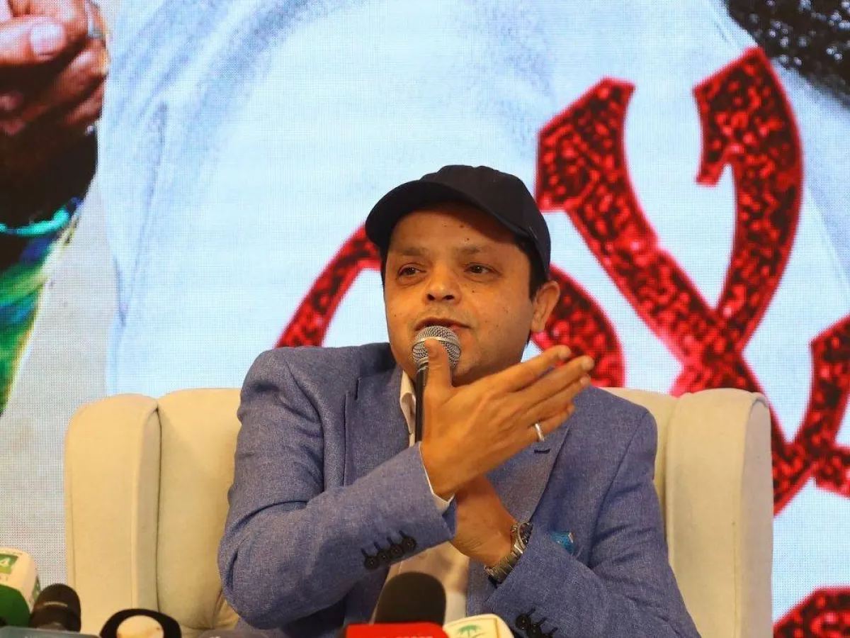 بهنيدي طل مسرحية سلام مربع 