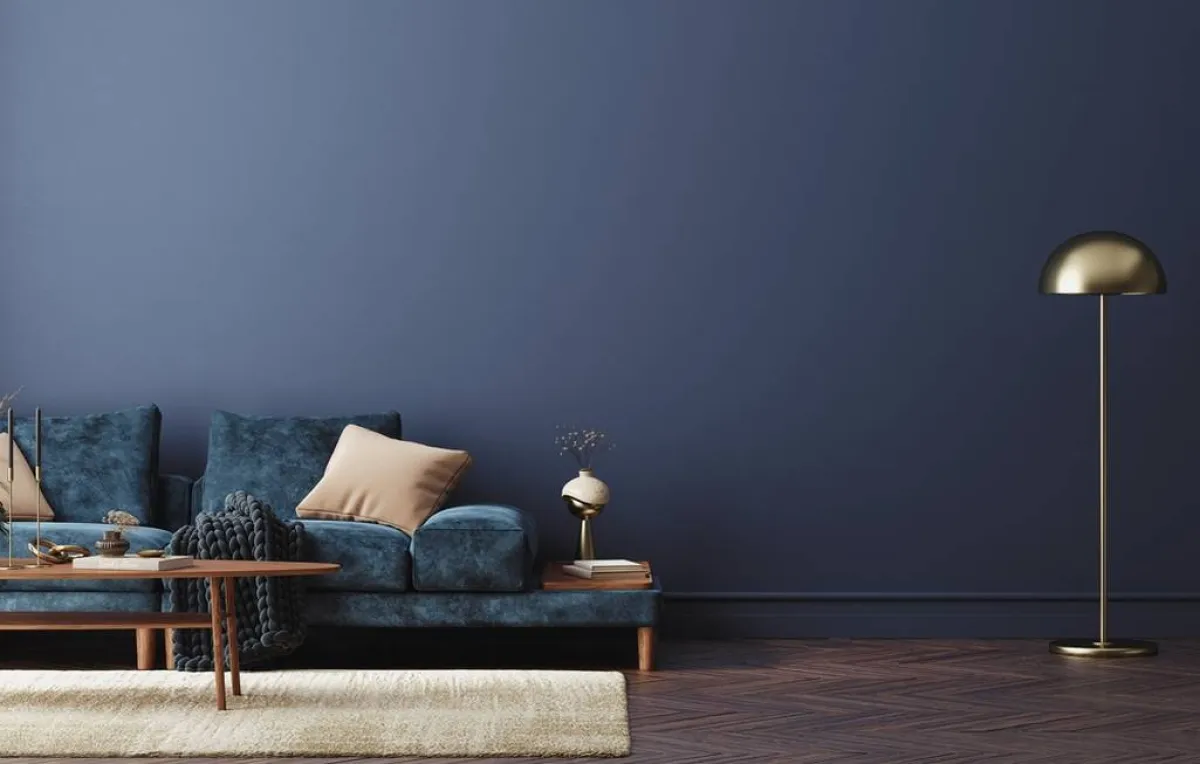 النيلي، لون عميق، يوحي بالجوّ الشتوي