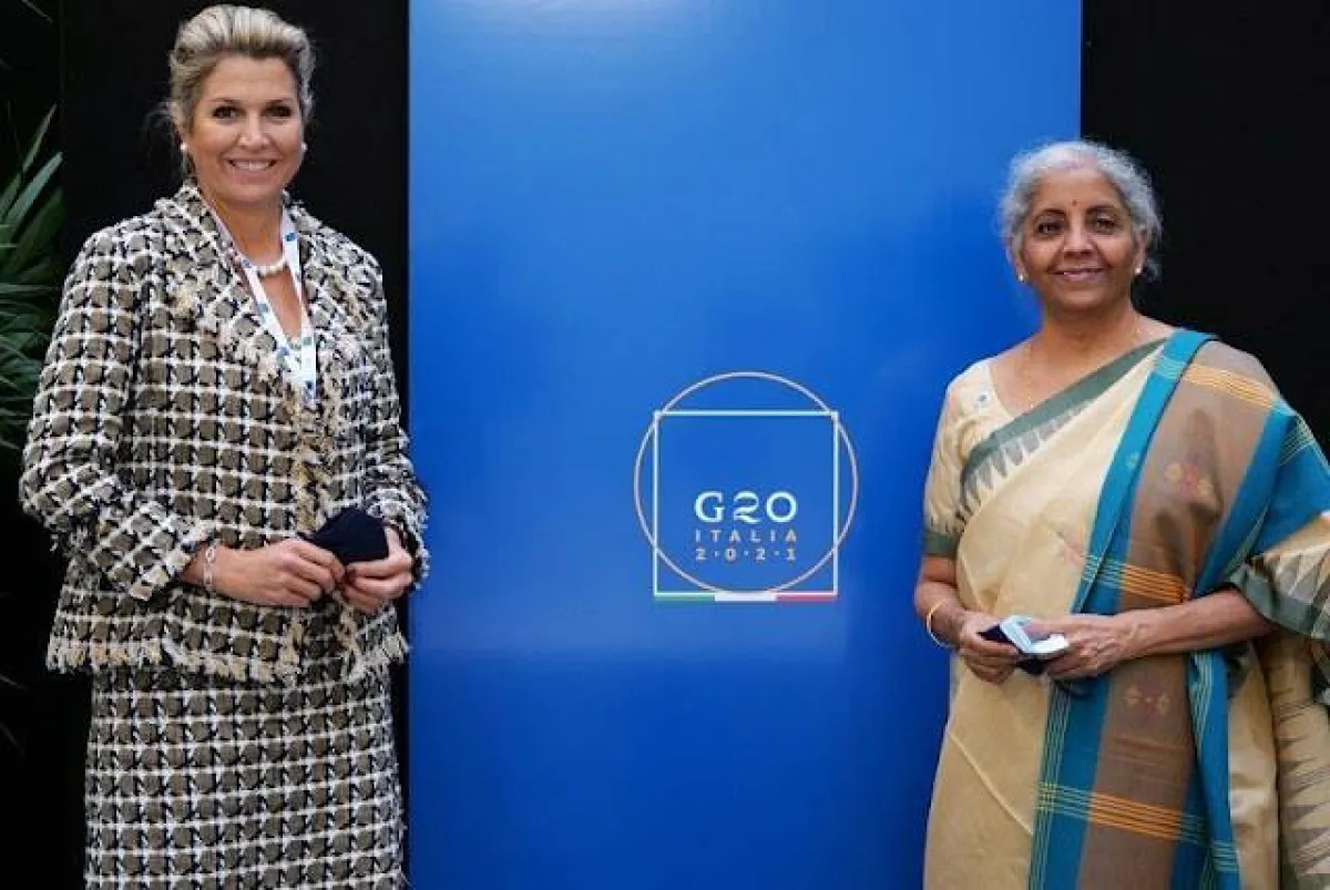 الملكة ماكسيما مع وزيرة المالية الهندية- الصورة من موقع New my Royals