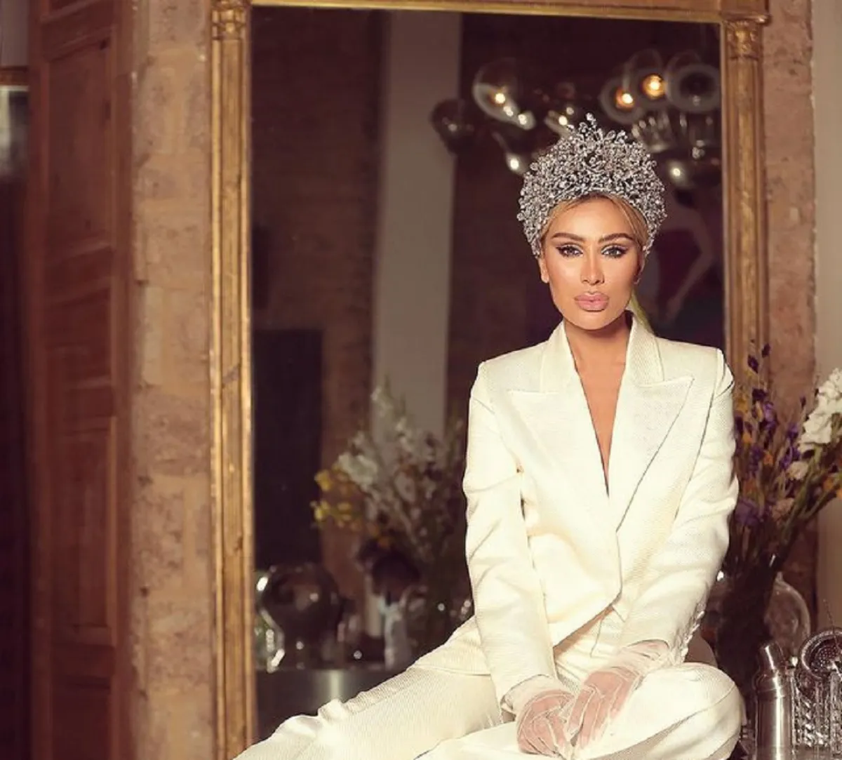 تيجان شعر فاخرة من وحي النجمات-الصورة من حساب مايا دياب على انستغرام