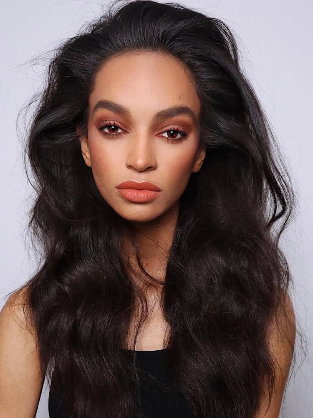 مكياج عيون بني شوكولاته