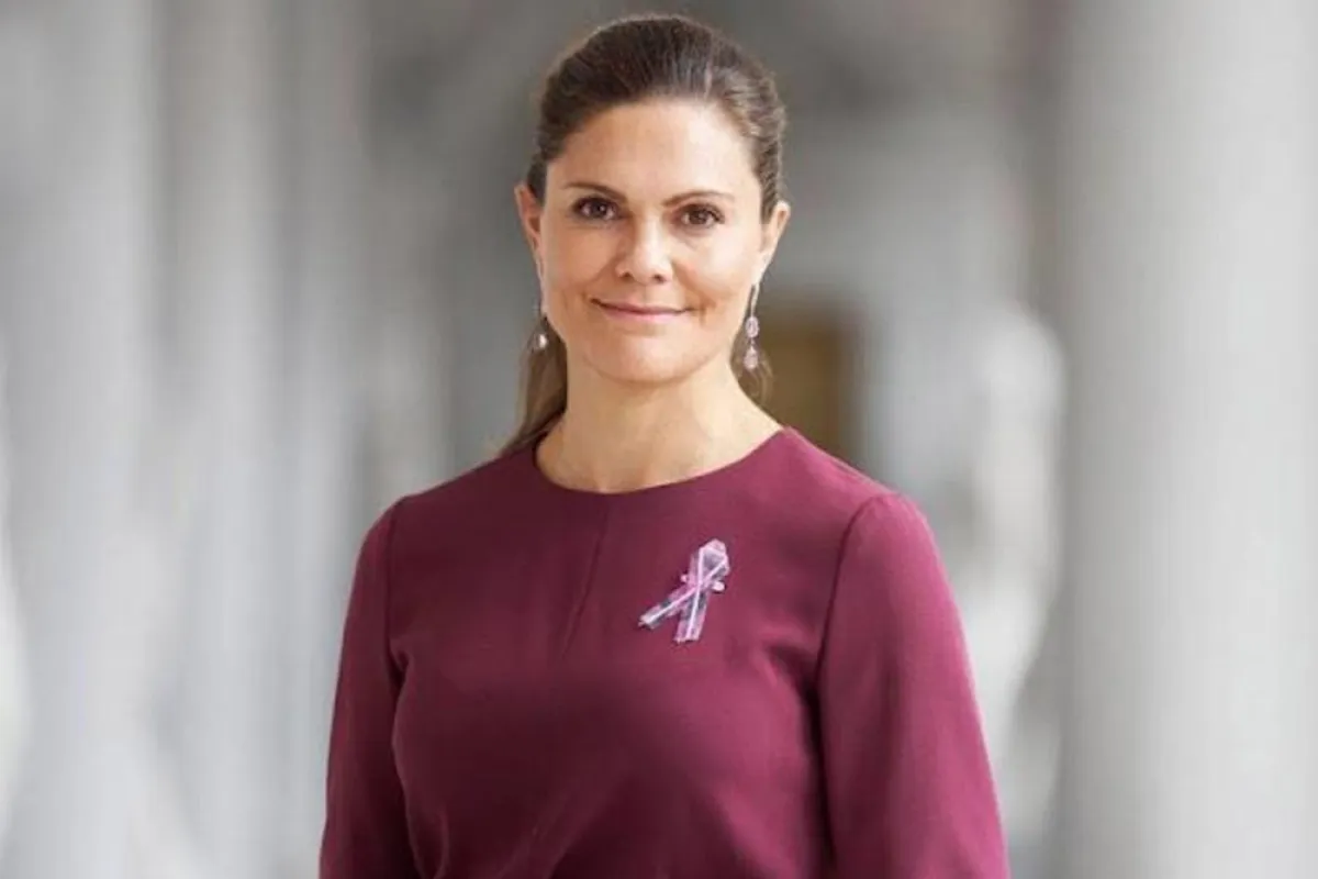 الأميرة فيكتوريا بالشريط الوردي- الصورة من موقع New my Royals