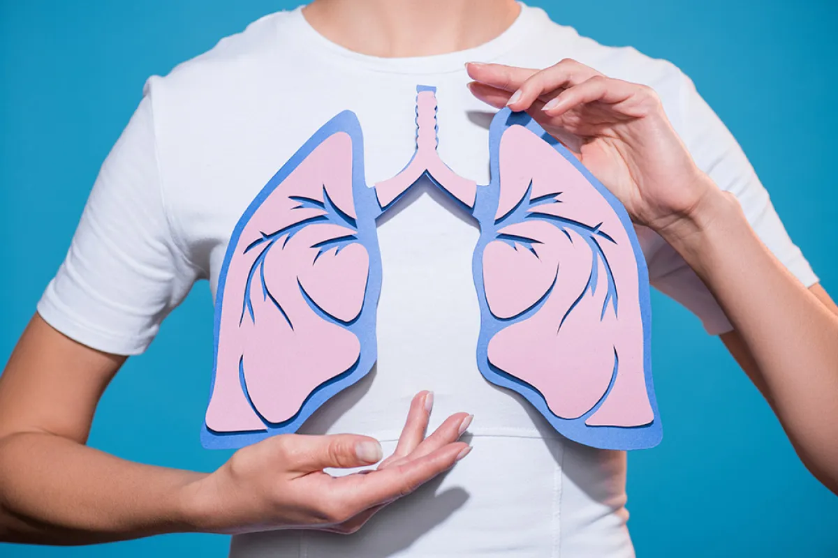 سرطان الرئة: طبيب يحذر من عارض غير معروف