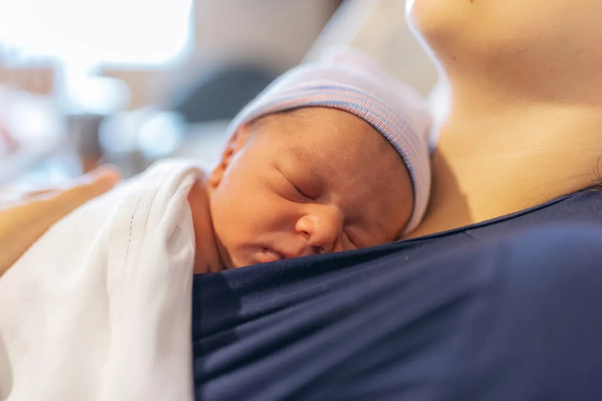 5 خرافات حول الولادة القيصرية يجب تجاهلها