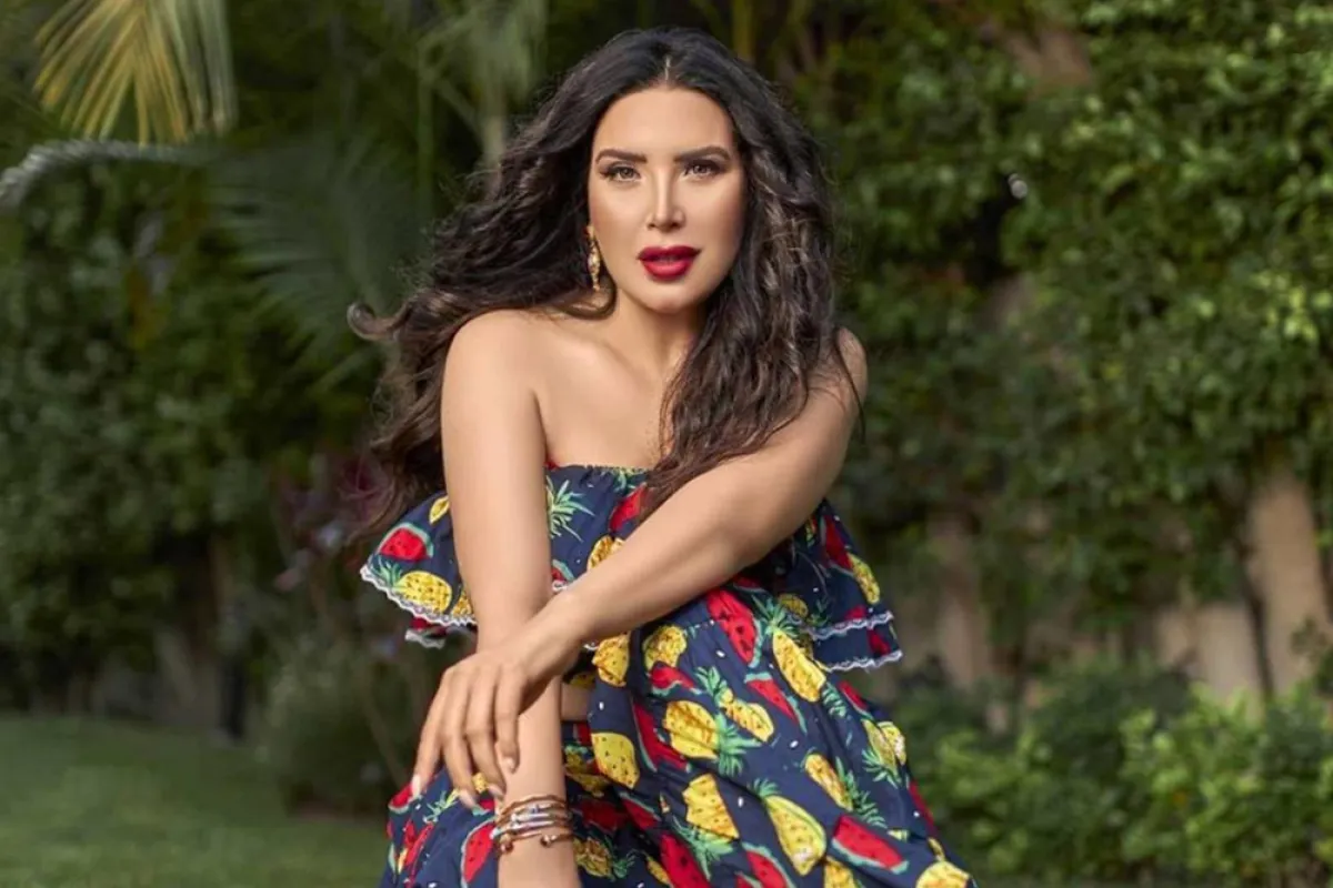 عبير صبري - الصورة من حسابها على الفيس بوك