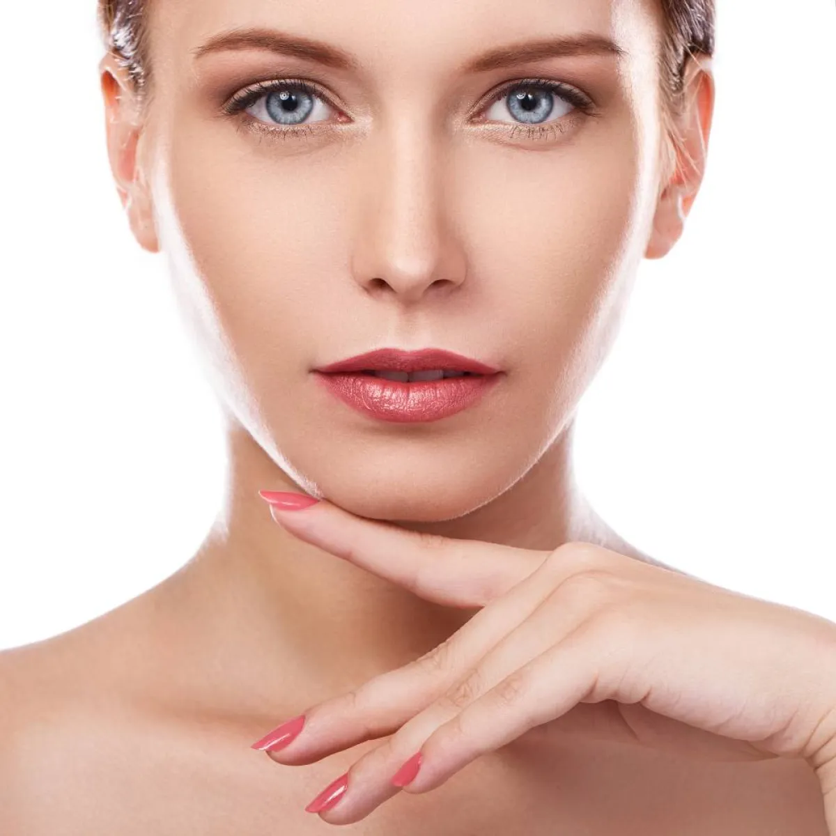 طريقة تطبيق مكياج سريع