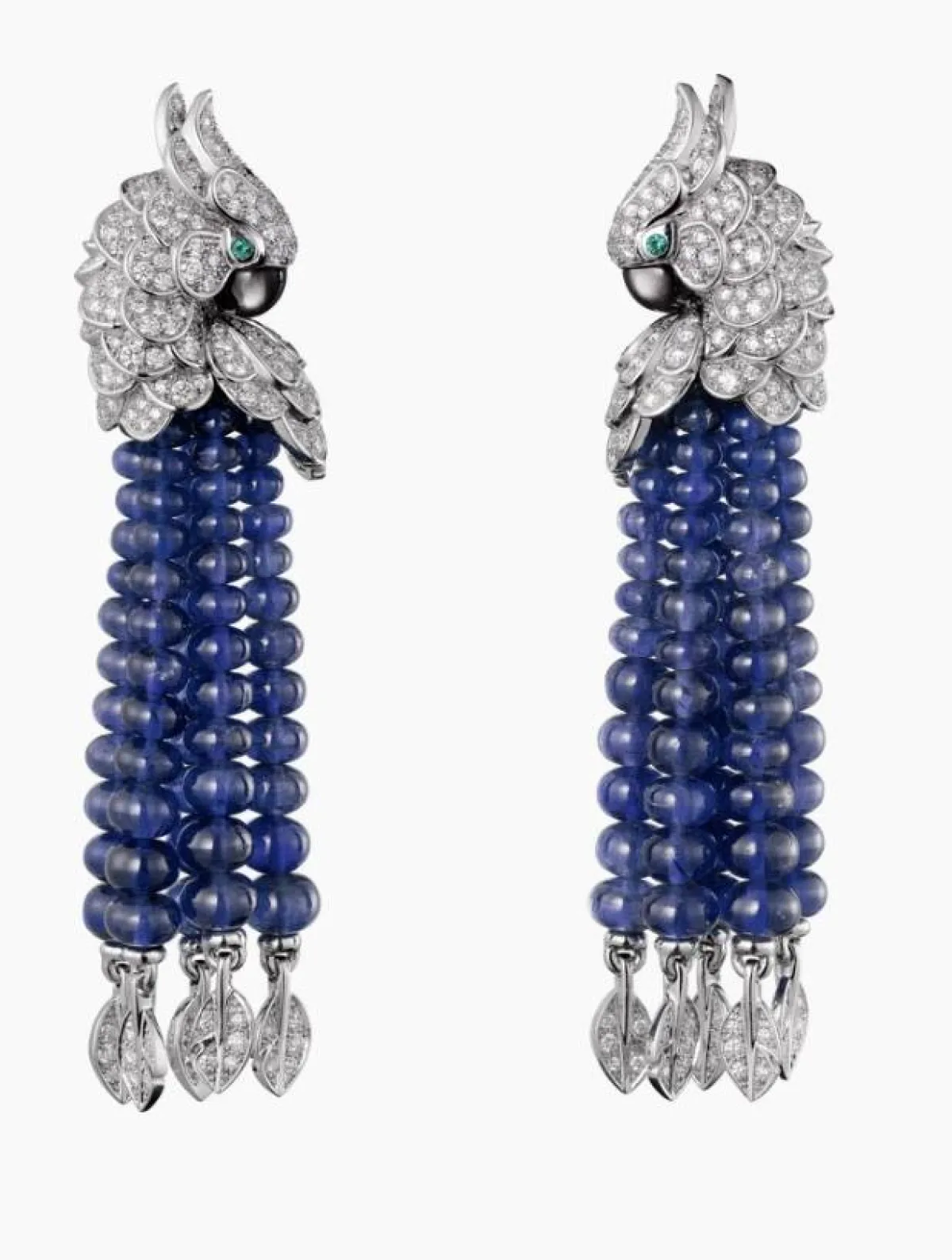 أقراط ضخمة من مجموعة ليزوازو ليبيريه لدار كارتييه Cartier