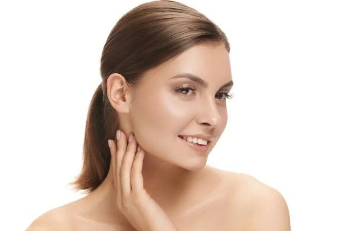 ترطيب البشرة للحفاظ على اسمرار الصيف