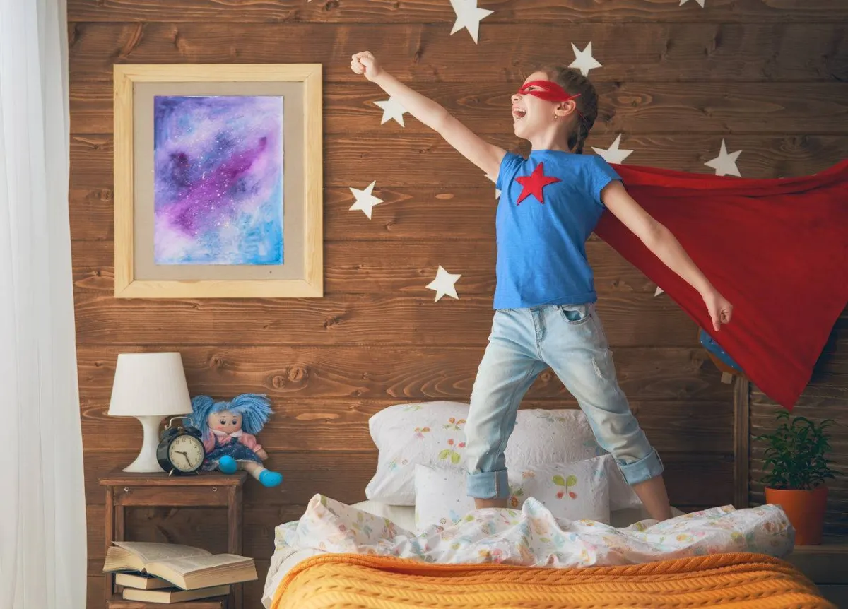 صورة طفل يلعب