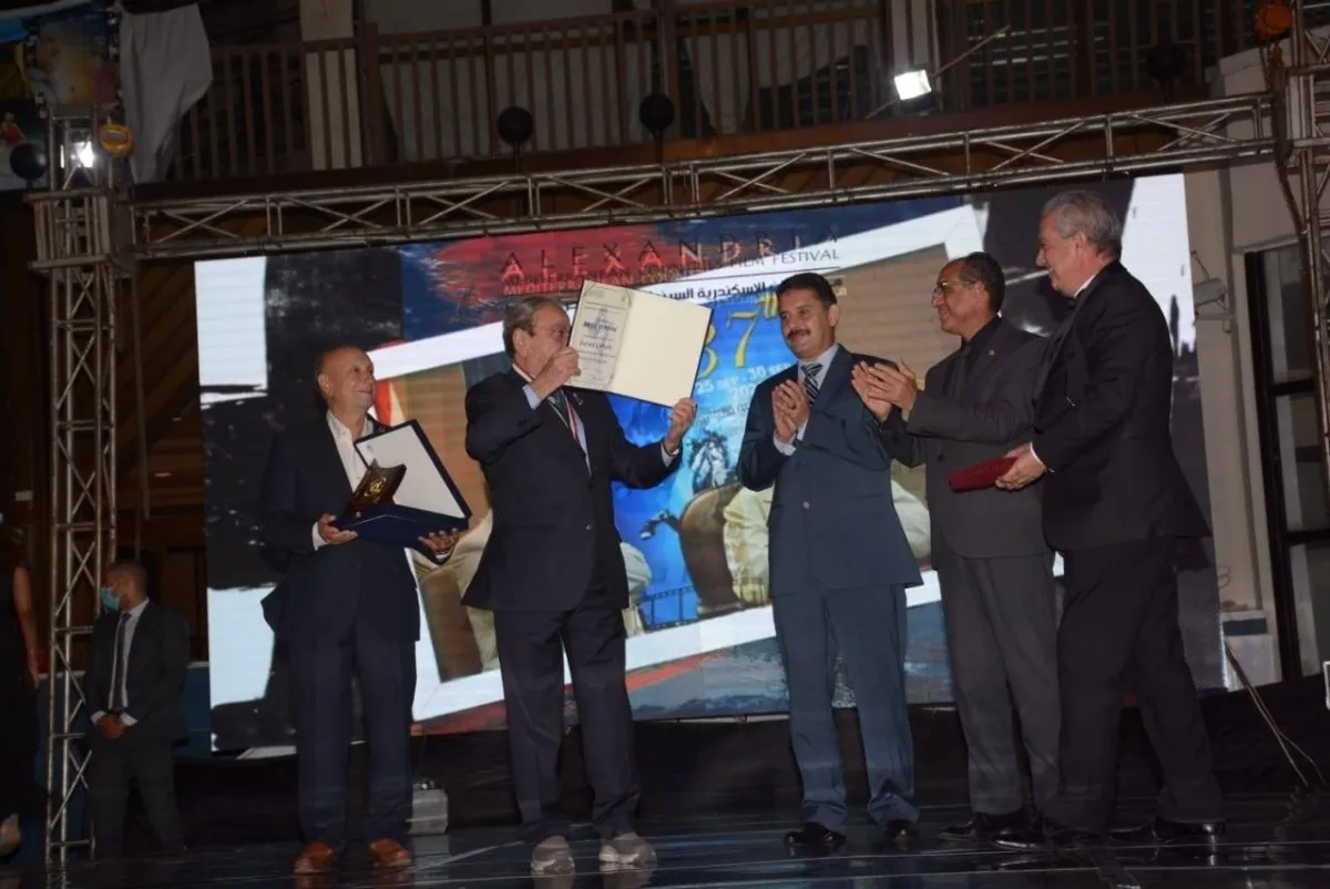 تكريم دريد لحام في حفل ختام مهرجان الإسكندرية السينمائي الدولي - الصورة من فيسبوك المهرجان