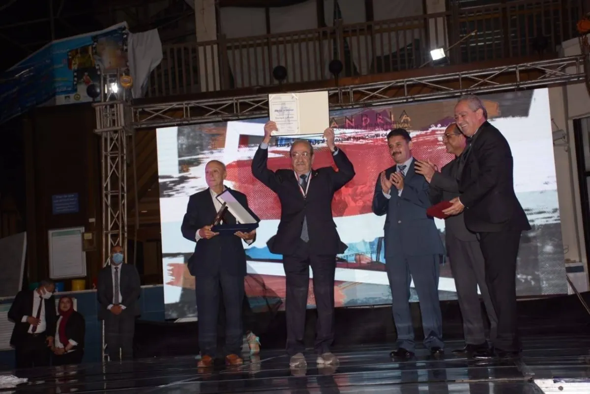 تكريم دريد لحام من حفل ختام مهرجان الإسكندرية السينمائي الدولي - الصورة من فيسبوك المهرجان