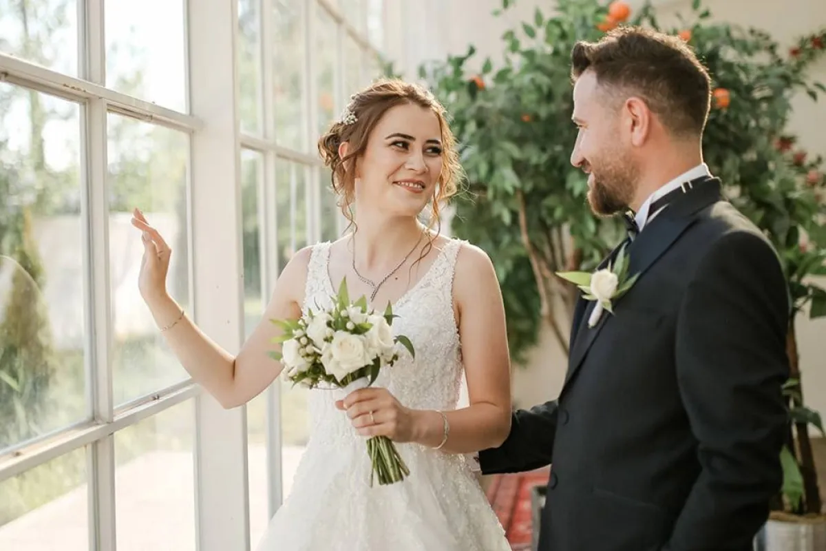 كيفية التعامل مع الزوج في بداية الزواج