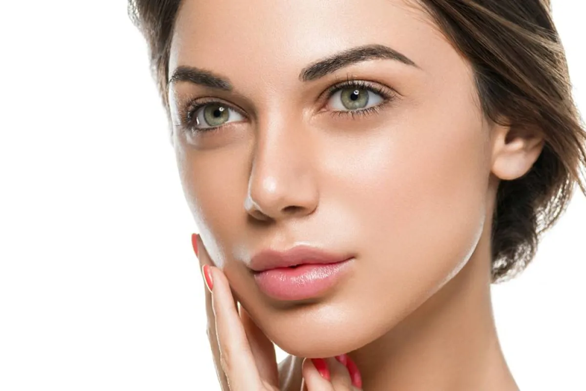 5 علاجات طبيعية للبشرة الجافة في فصل الخريف