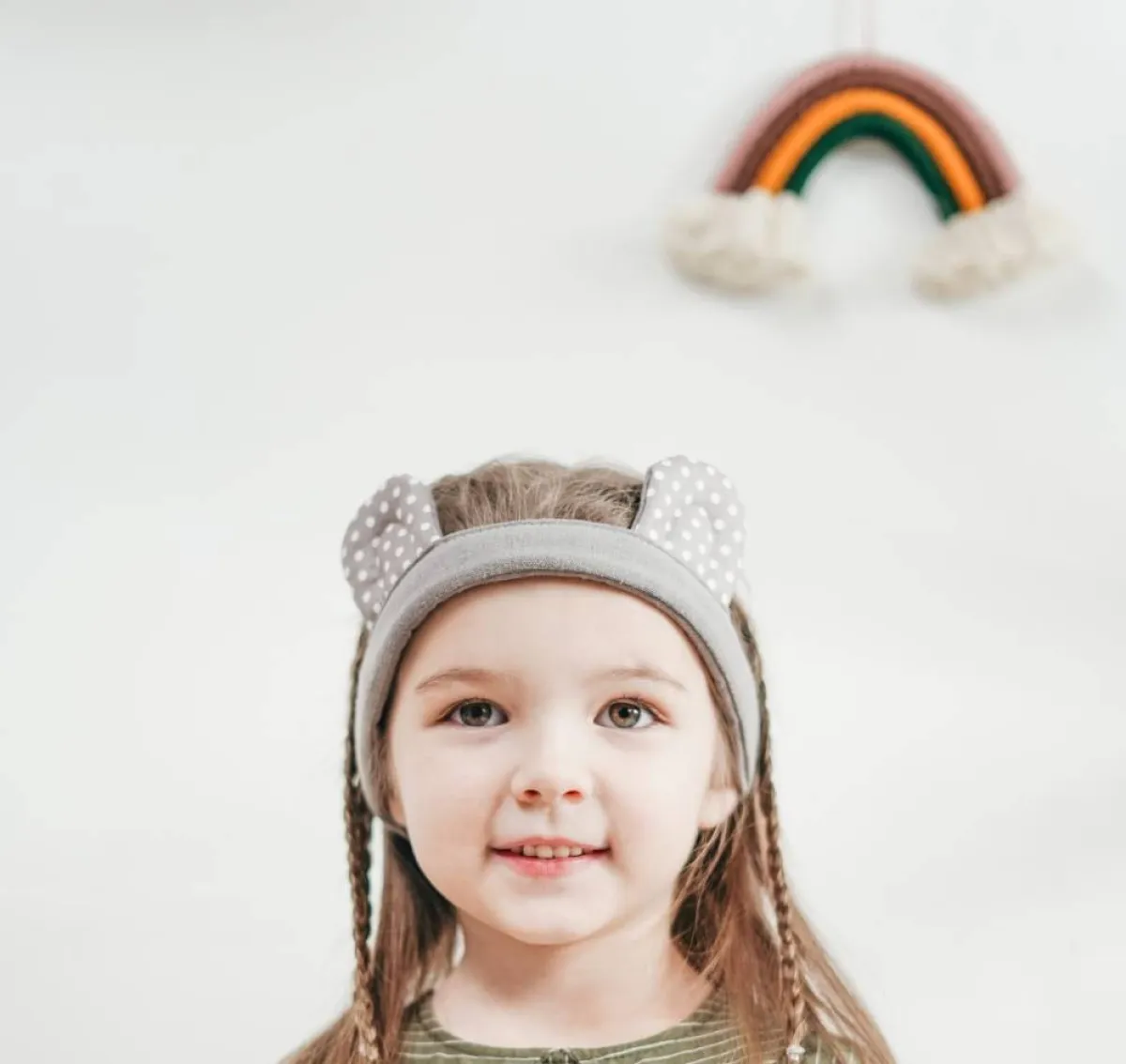 صورة لفتاة ببشرة نقية