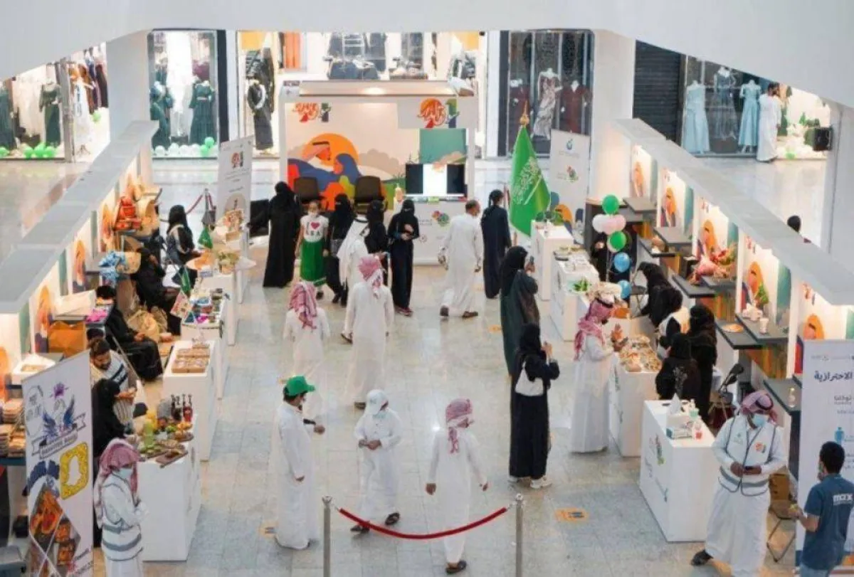 تفاعل وحضور لسوق الدار