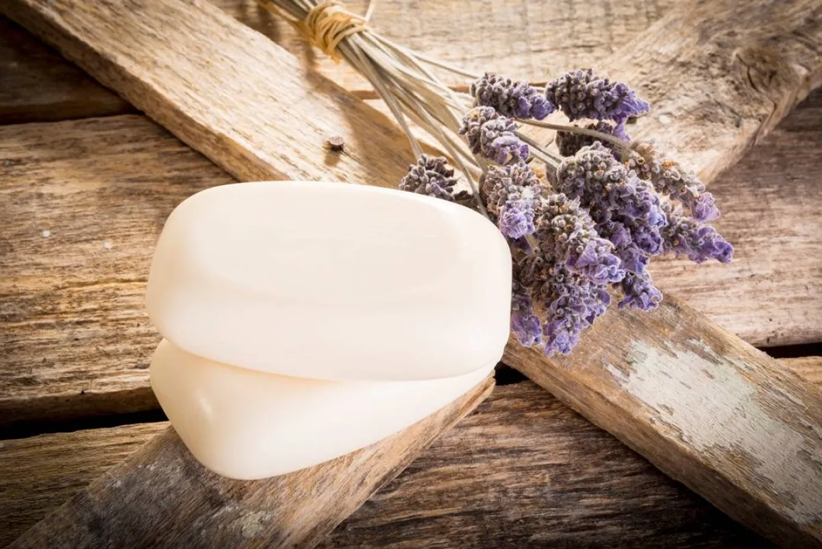 تفتيح لون البشرة