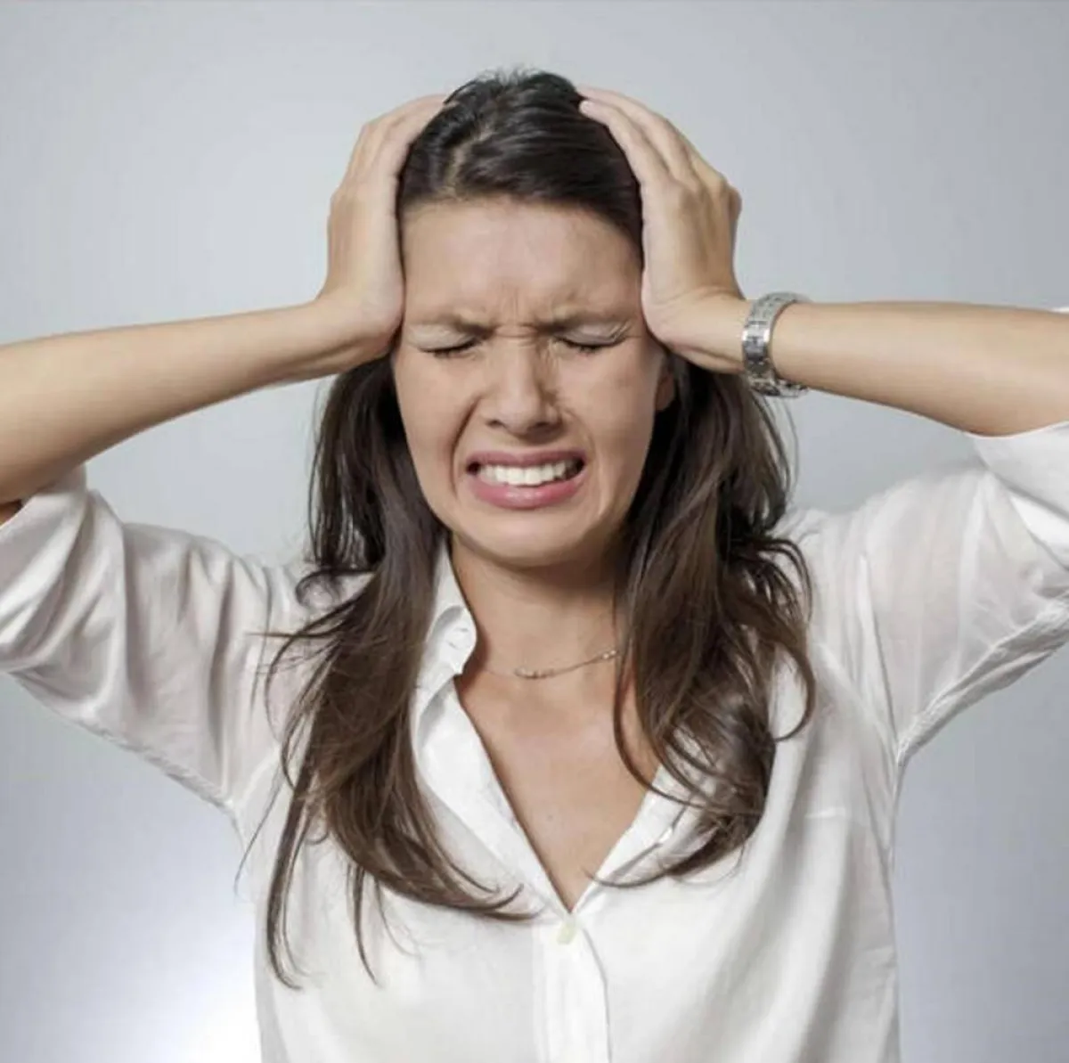 أعراض وأسباب اضطراب الشخصية الفصامية