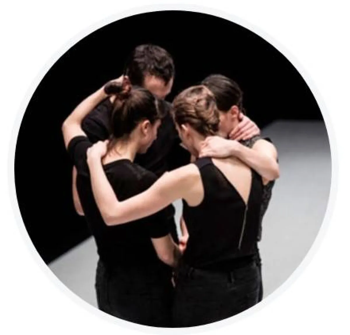 عرض كيروجرافي به اربع نساء