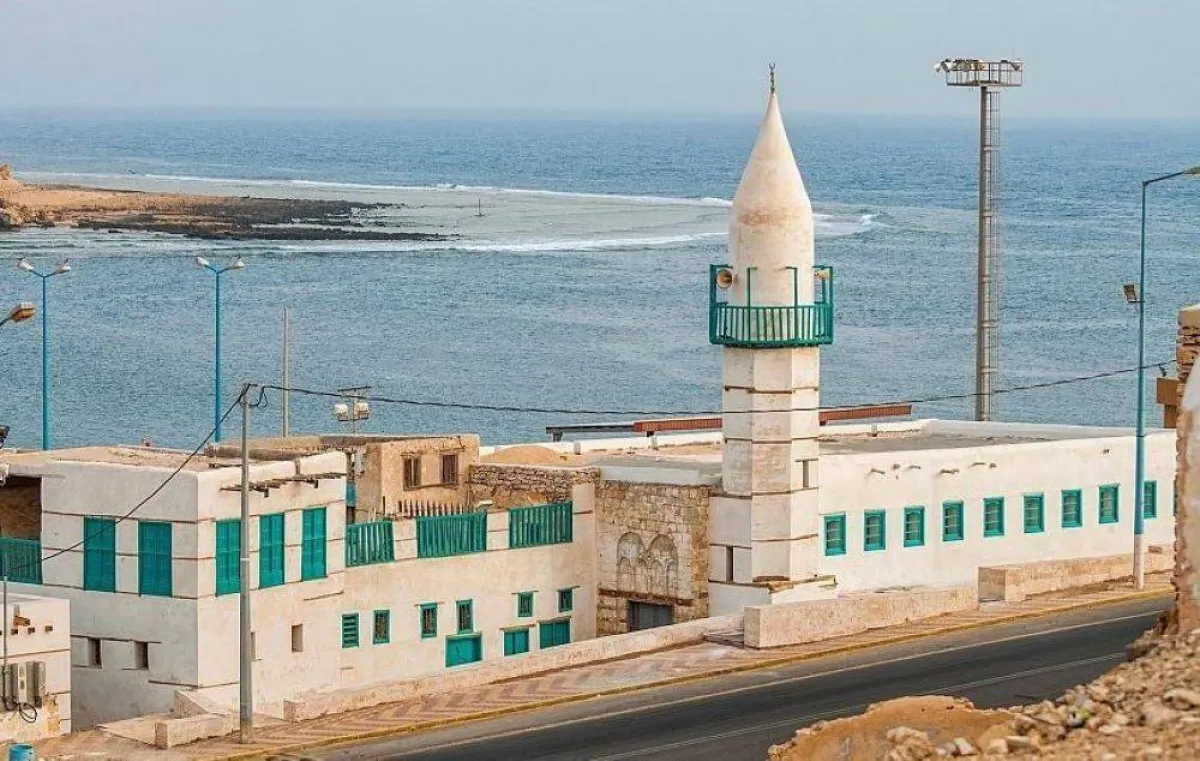 مسجد تاريخي بالوجه 