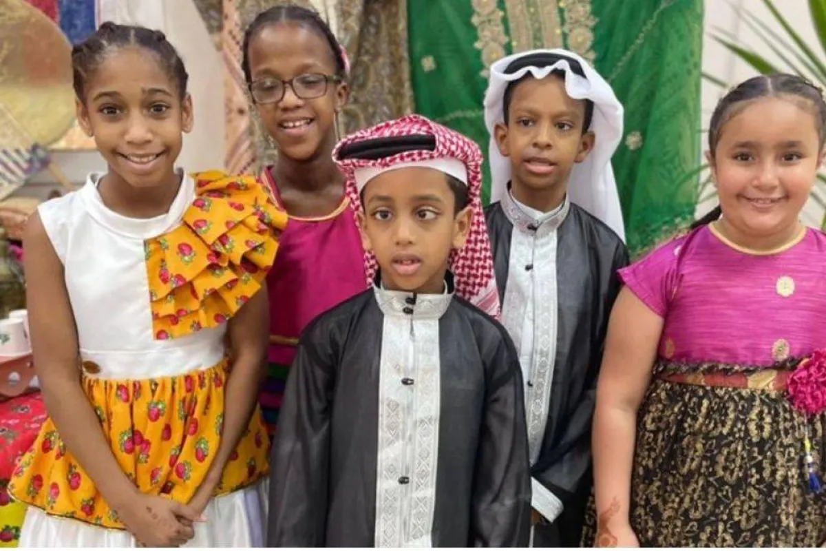                                                         مشاركة الأطفال في الاحتفال باليوم العالمي للمسنين  