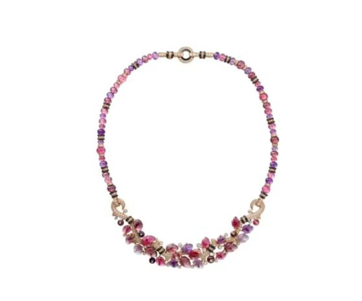 عقد خرز من كارتييه