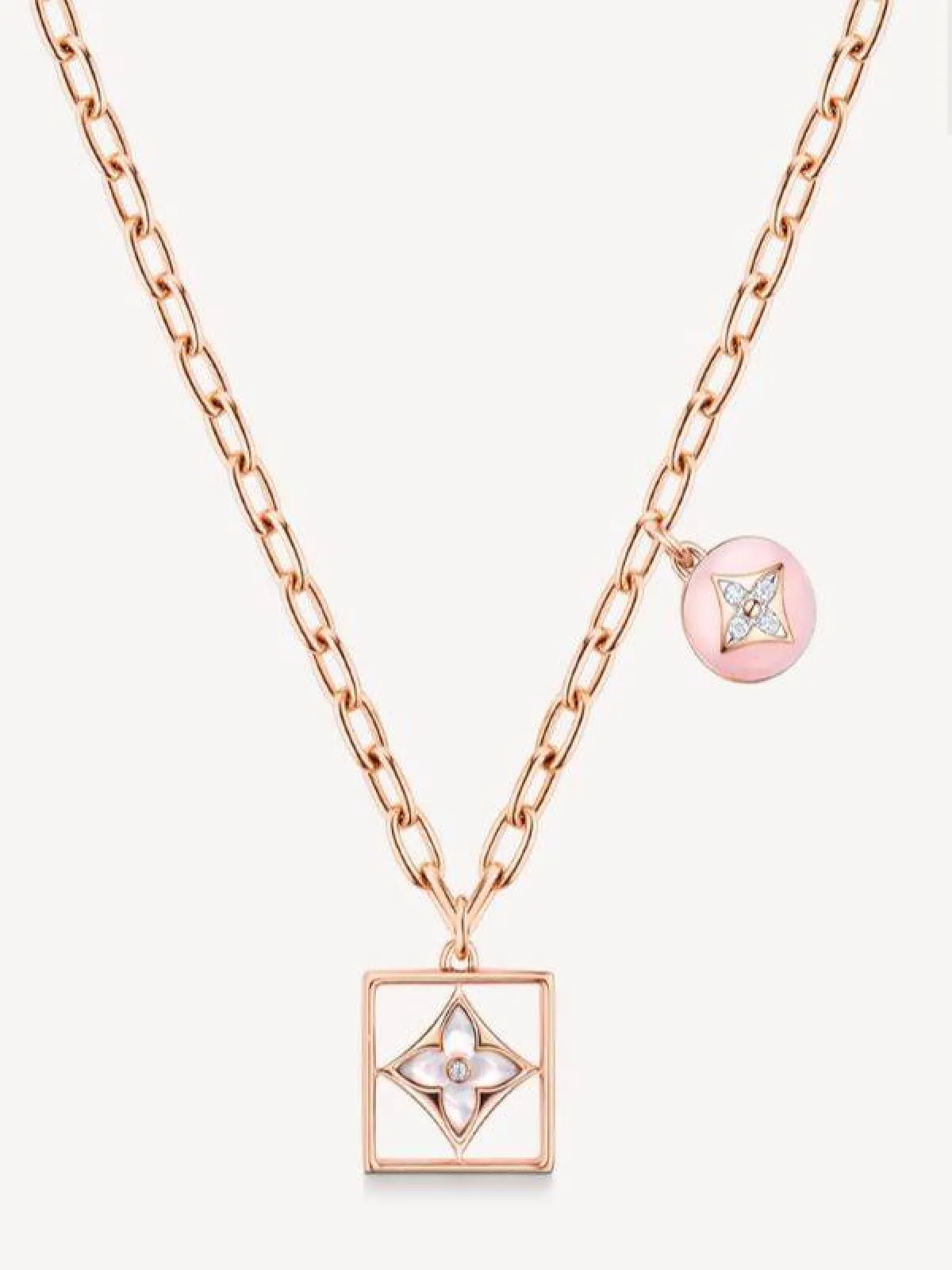 عقد زهرة B من لويس فيتون Louis vutton