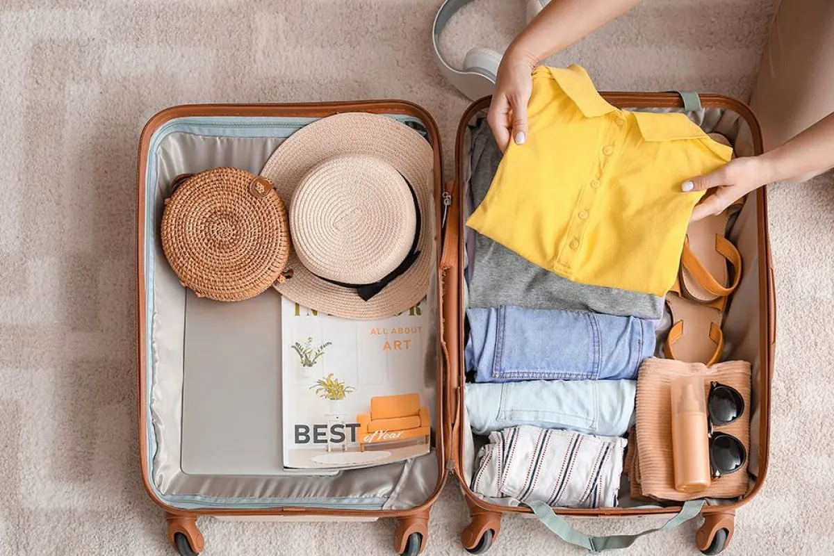 ترتيب حقيبة السفر للفتيات بخطوات بسيطة