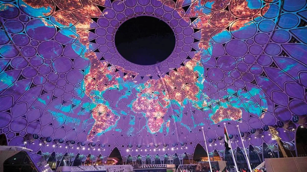 إضاءات ساحرة على قبة ساحة الوصل في إكسبو 2020 دبي