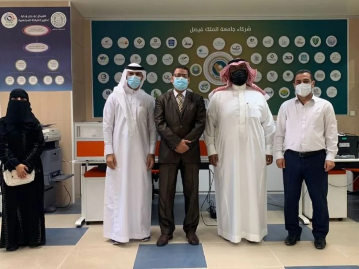  توقيع الإتفاقية بين فريق همسات الثقافي وجامعة الملك فيصل