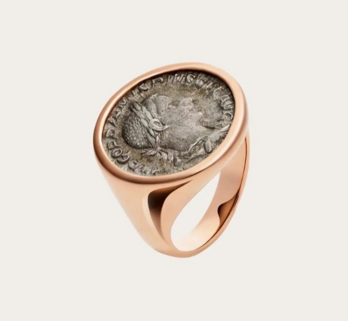 bvlgari خاتم ذهب من علامة بولغري 