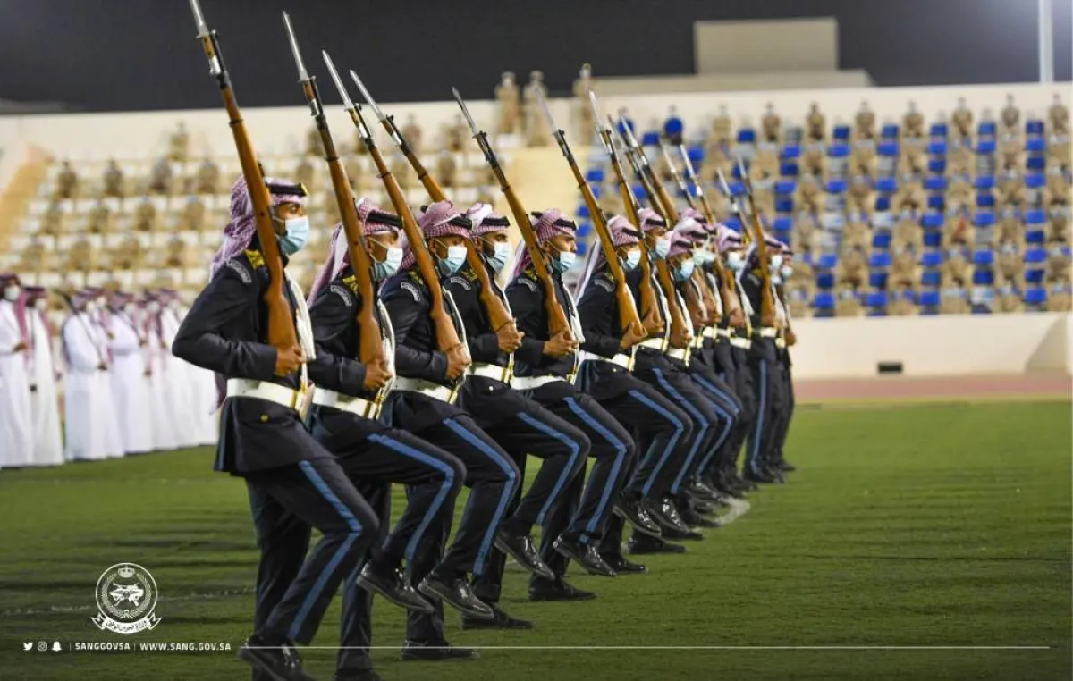 طلاب من كلية الملك خالد العسكرية