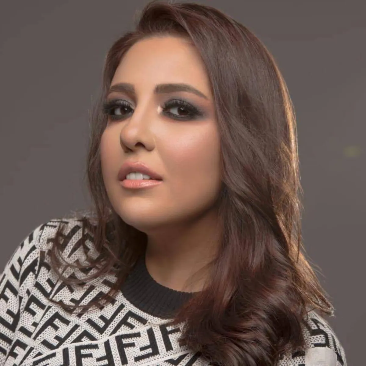 مي كساب - الصورة من صفحتها الرسمية على فيسبوك