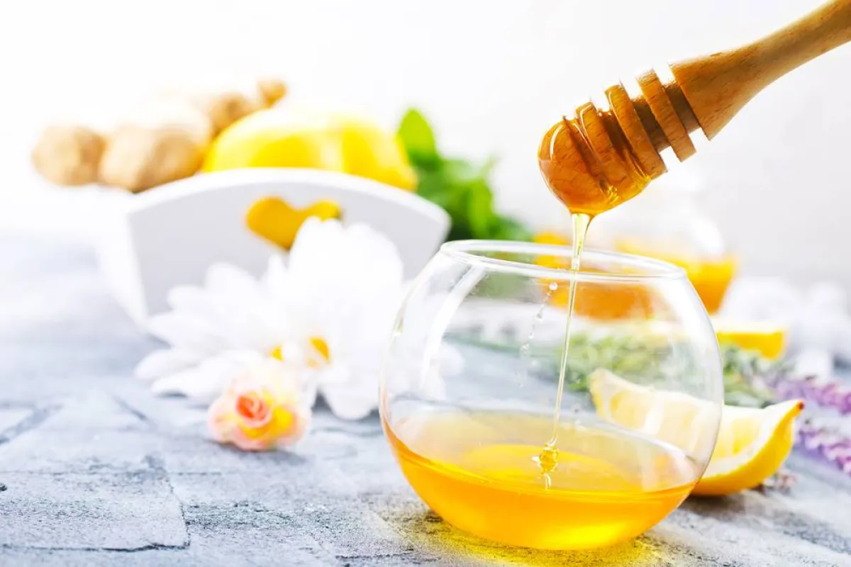 العسل الأبيض للعناية بالشعر