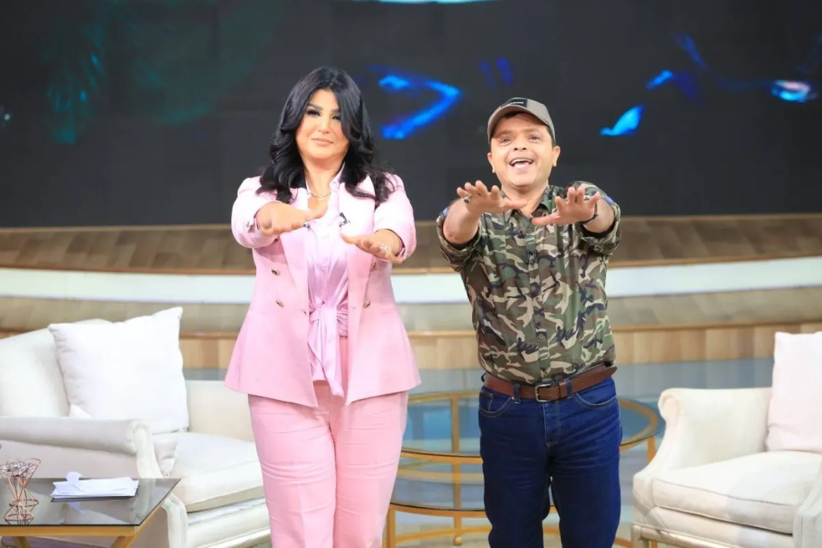 محمد هنيدي ومنى الشاذلي - الصورة من صفحة منى الشاذلي على فيسبوك