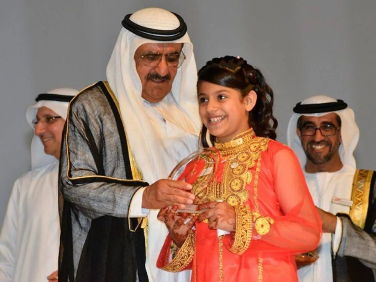 تكريم لفائزة من الشيخ حمدان بن راشد آل مكتوم رحمه الله