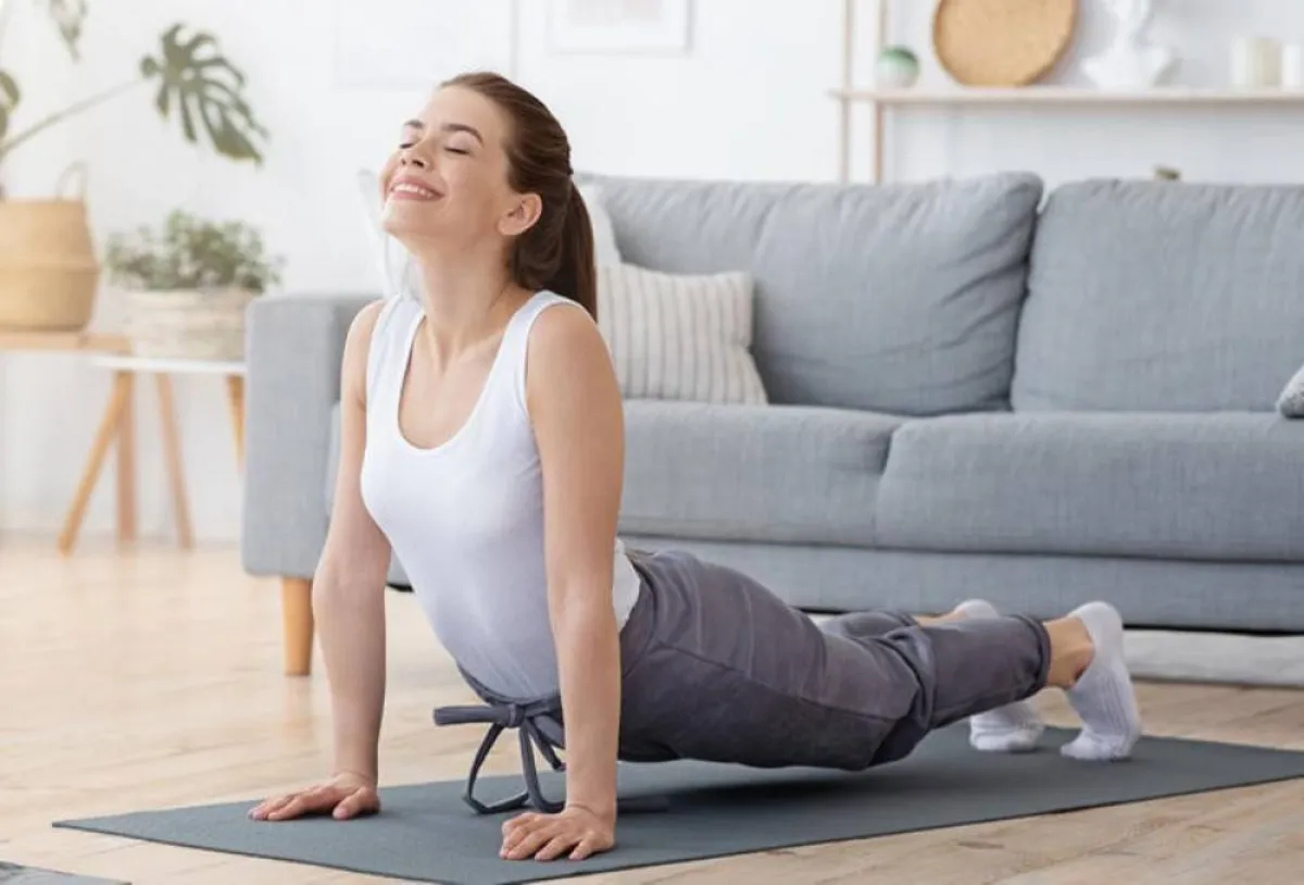 تمرين الضغط لإظهار عضلات النساء