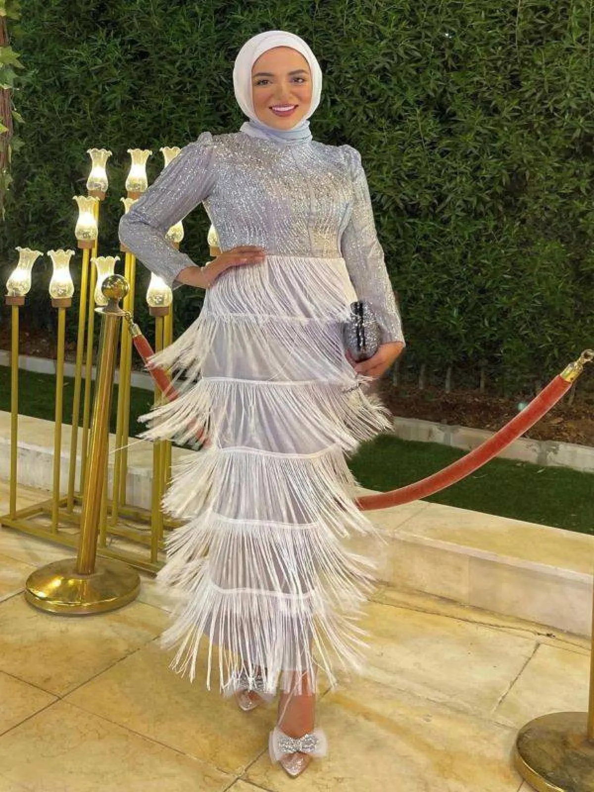 فساتين سواريه رمادية للمحجبات