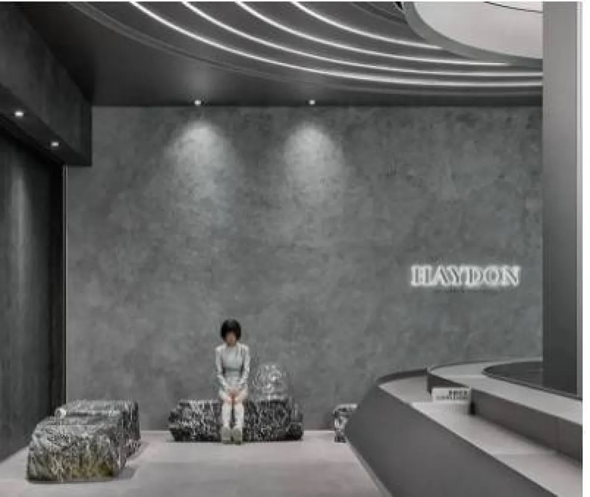 فتاة تجلس في متجر تجميل بديكور تكنولوجي