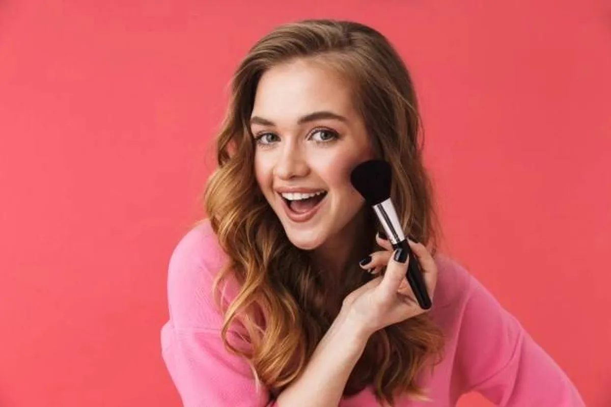 أفضل بلاش لبشرة متوردة بشكل طبيعي