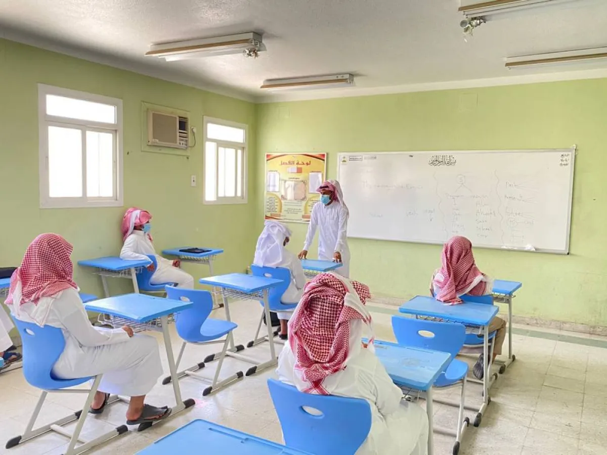 حرمان طلاب المسارات الغائبين بنسبة 25% من اختبارات الدور الأول