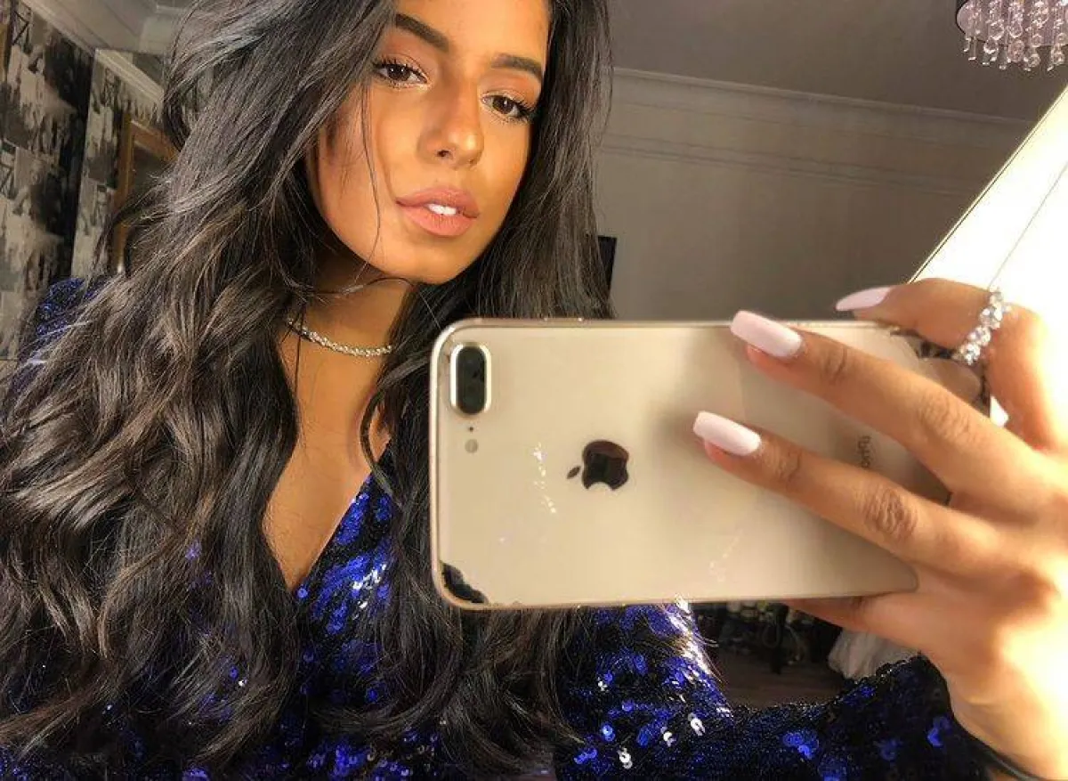 صورة نشرتها مريم عامر منيب على صفحتها انستغرام تظهر مجوهراتها الناعمة