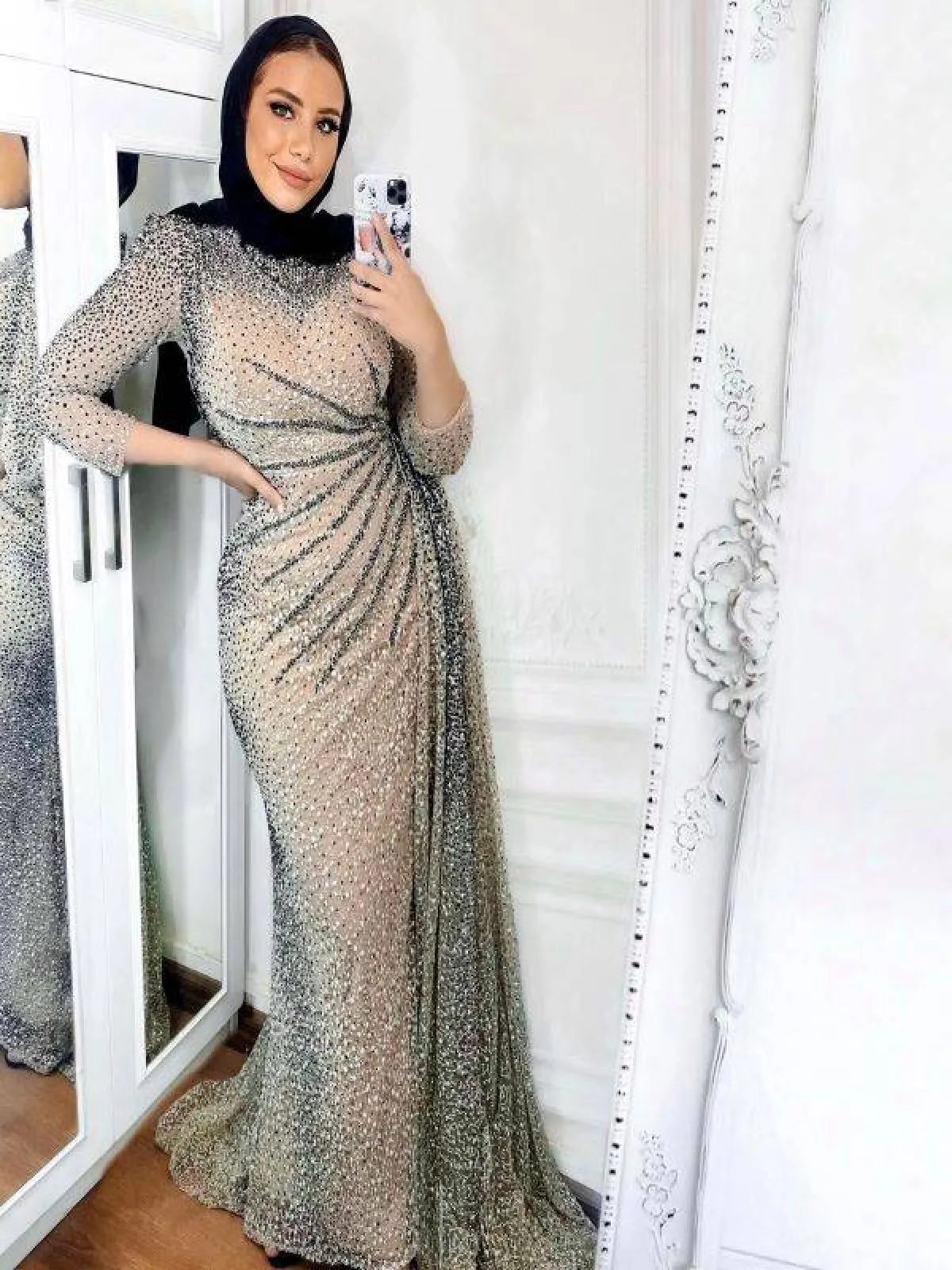 ملابس محجبات للجسم الكمثري