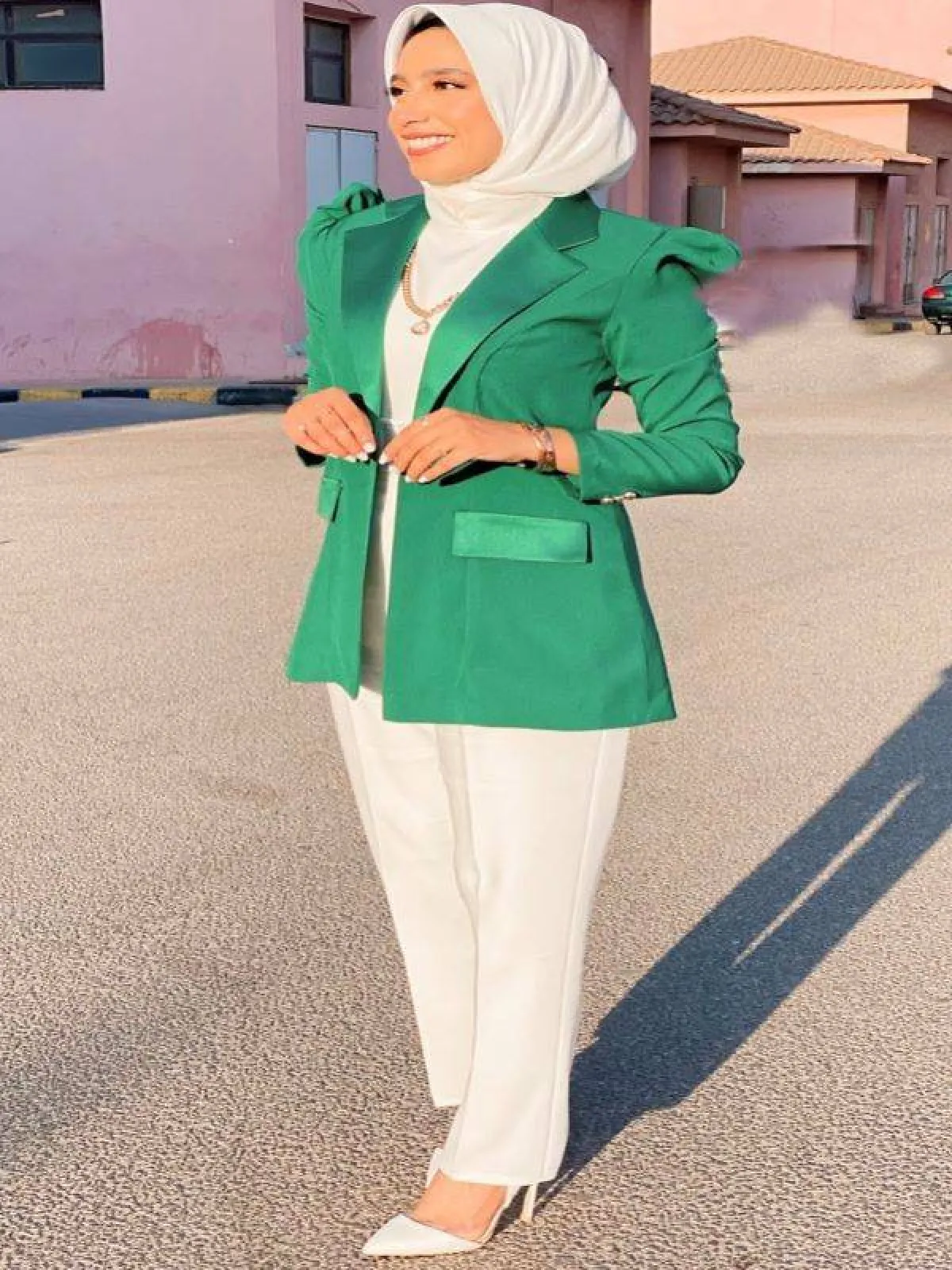 ملابس محجبات للجسم الكمثري