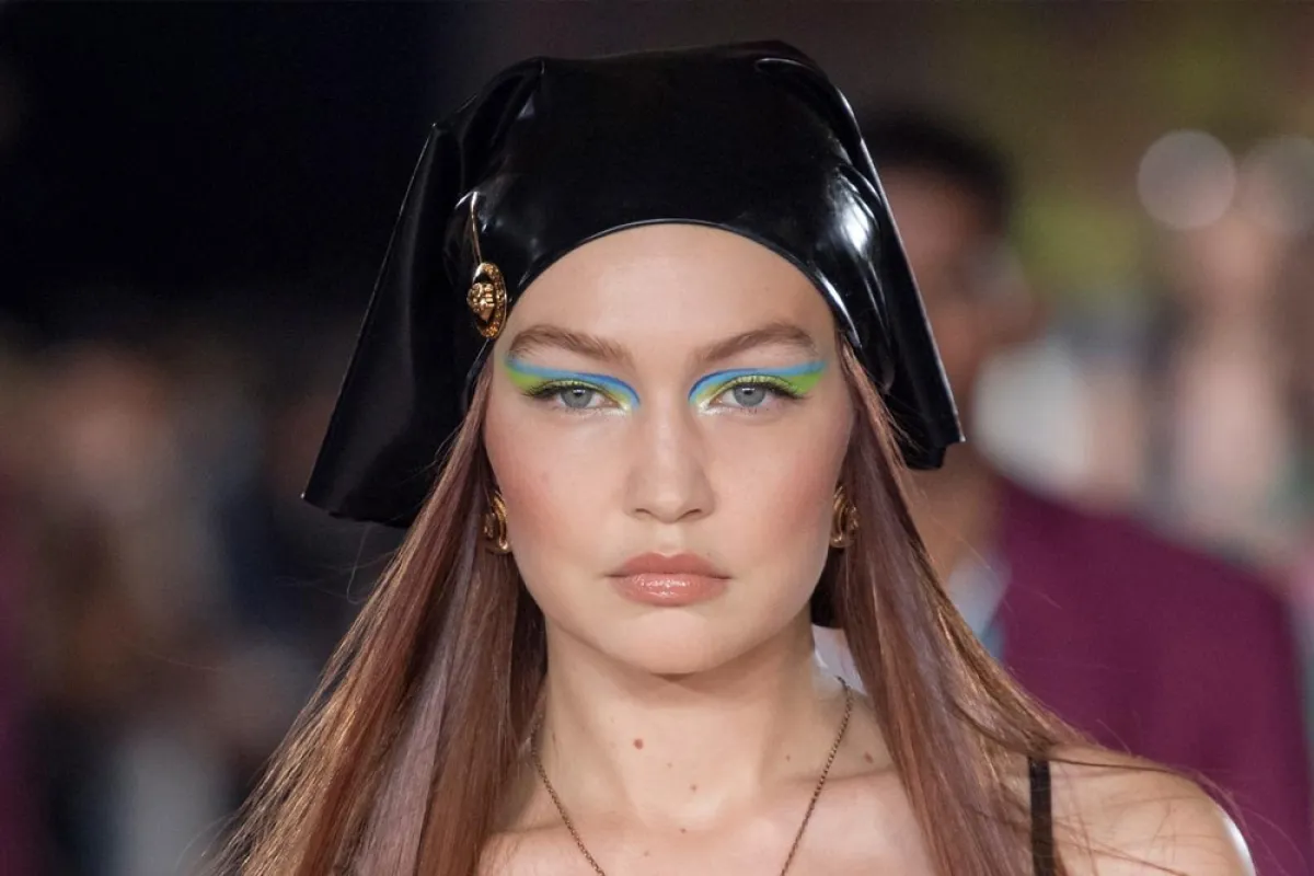 صيحات جمالية من أسبوع ميلان للموضة لربيع وصيف 2022